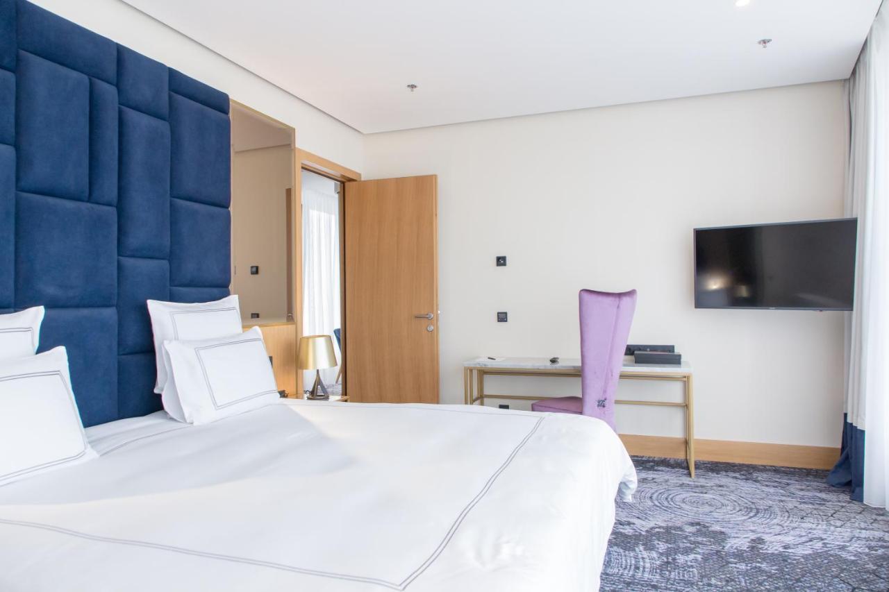 스위소텔 사라예보 호텔 외부 사진 A bedroom at the hotel